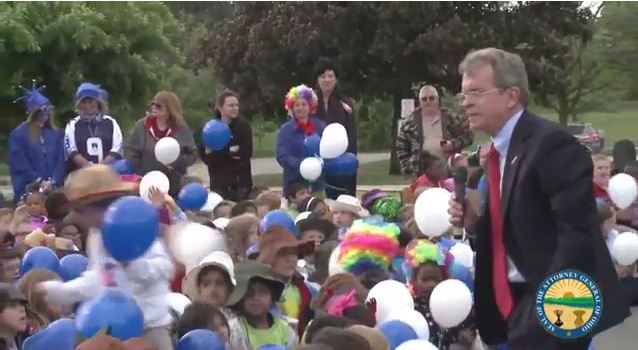 Attorney General DeWine Commemorates National Missing Children's Day 2013